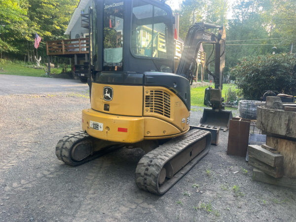 John Deere 35D conversion Steel tracks for a John Deere 35D