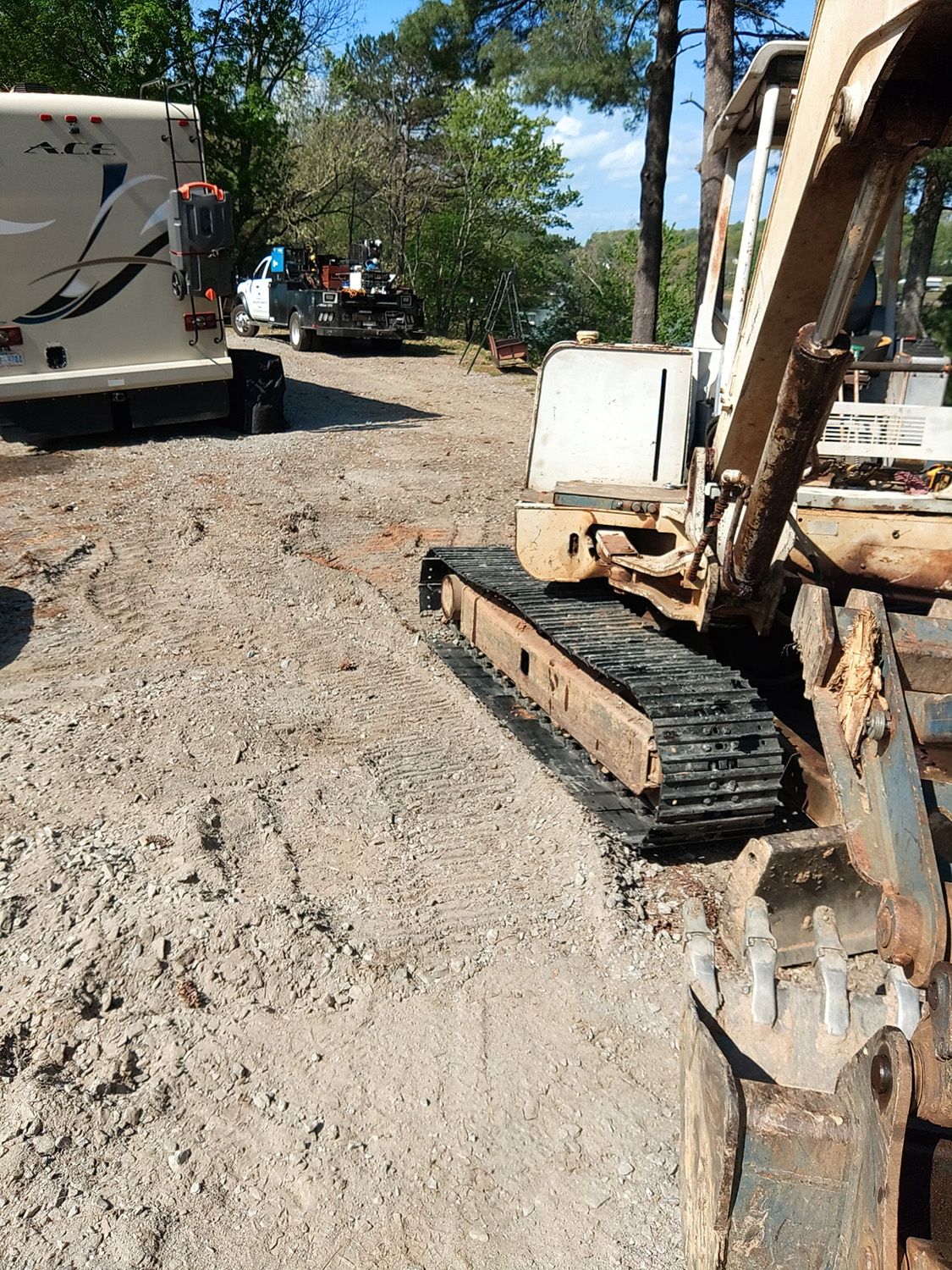 Takeuchi TB045 Steel Tracks - VIQAN Replacement Parts for Heavy Equipment - Rubber and Steel Tracks