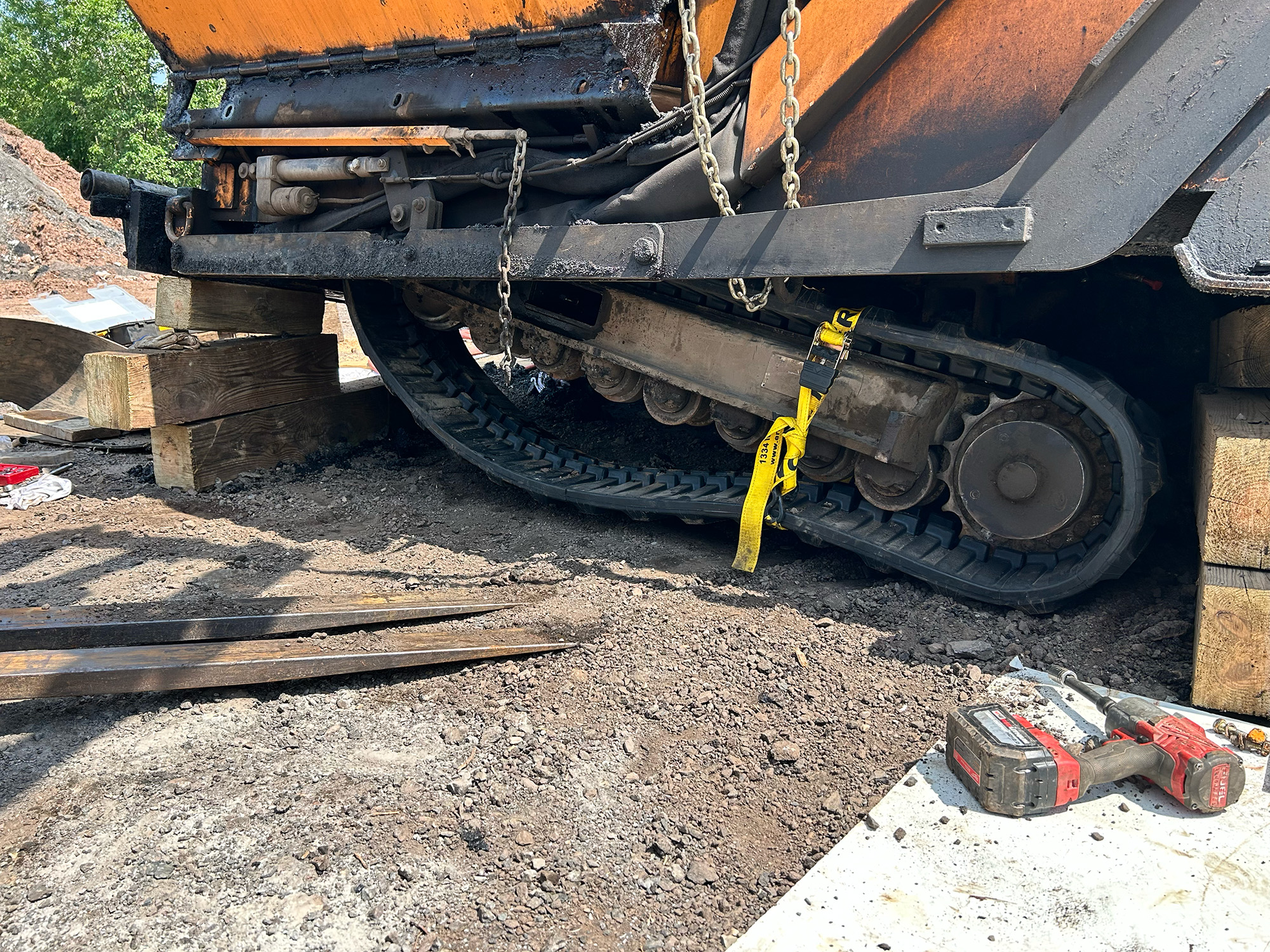 Leeboy Paver 8520B rubber track. VIQAN Replacement Parts for Heavy Equipment - Rubber and Steel Tracks