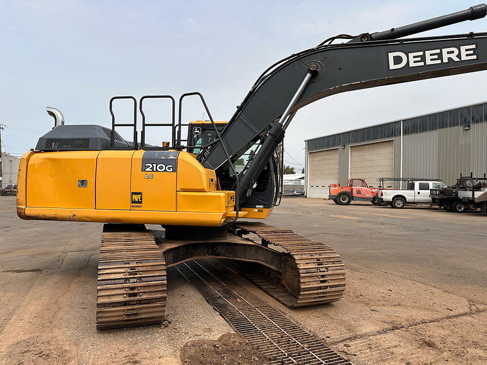 John Deere 210G - VIQAN Replacement Parts for Heavy Equipment - Rubber and Steel Tracks