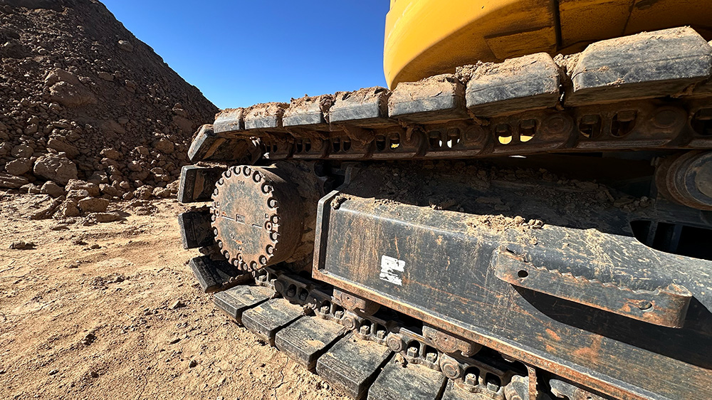 Komatsu PC238 USLC Steel Tracks VIQAN Replacement Parts for Heavy Equipment - Rubber and Steel Tracks