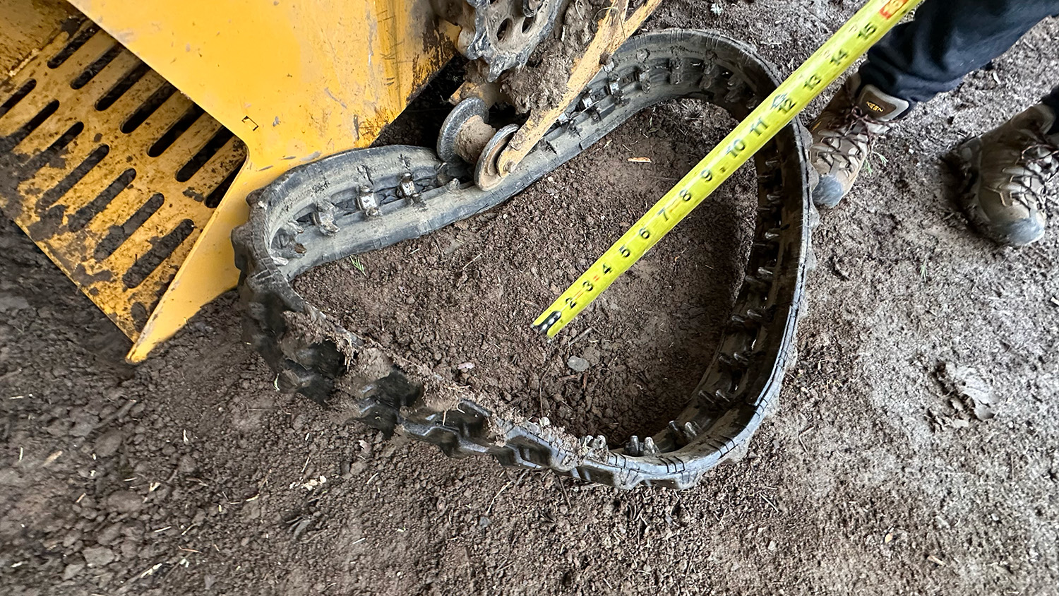 SDLL30 Mini Skid Steer Rubber Track - VIQAN Replacement Parts for Heavy Equipment - Rubber and Steel Tracks