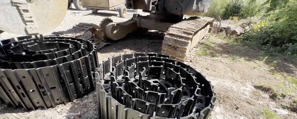 IHI 35NX Steel Tracks - VIQAN Replacement Parts for Heavy Equipment - Rubber and Steel Tracks