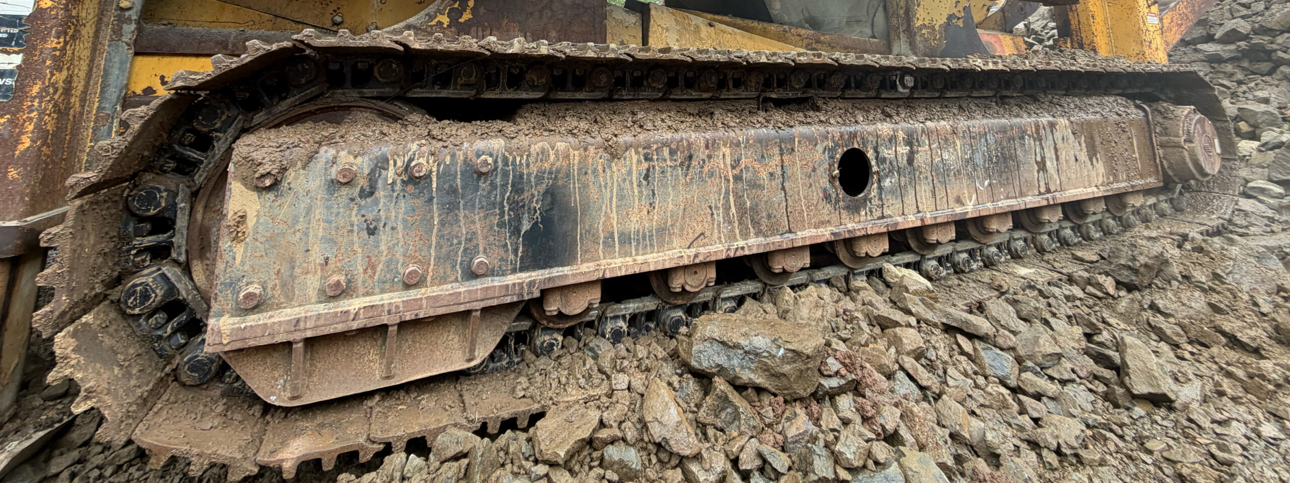 Extec C-12 Steel Tracks - VIQAN Replacement Parts for Heavy Equipment - Rubber and Steel Tracks