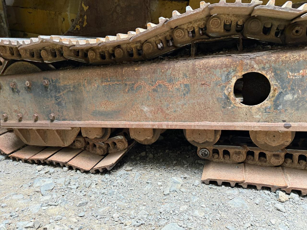 Extec C-12 Steel Tracks - VIQAN Replacement Parts for Heavy Equipment - Rubber and Steel Tracks